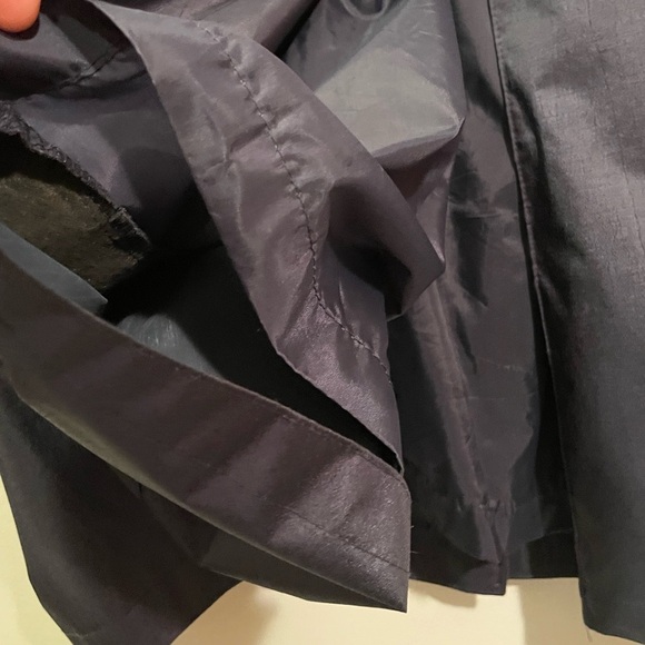 Vintage Sterling Bay Metallic Navy Belted Rain Trench Coat, Size 10P - Picture 10 of 10